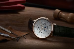 FREDERIQUE CONSTANT FC-775V4S9